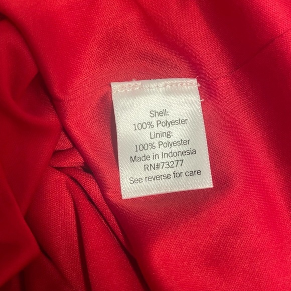 Nine West womens sleeveless satin like pleated blouse size medium - Picture 5 of 5